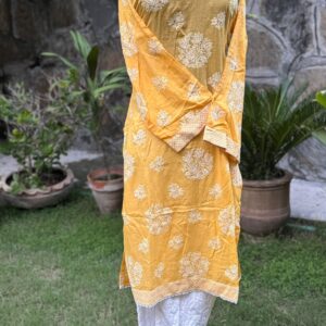 Yellow with White Bareeze