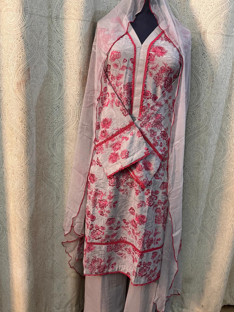 Ash Grey with Maroon Bareeze - Image 2